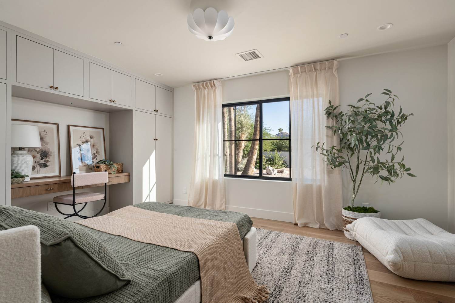 Second owner suite with French doors