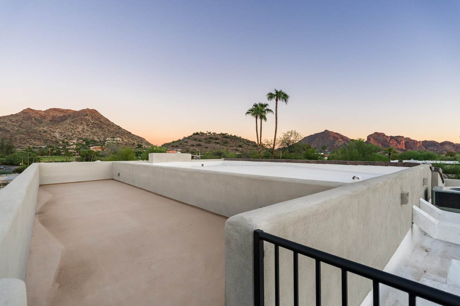 Rooftop observation deck